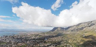 Curator Aquarum Wolken über Kapstadt waren Anfang des Jahres ein seltenes Bild - die Stadt litt unter einer gravierenden Wasserkrise.
