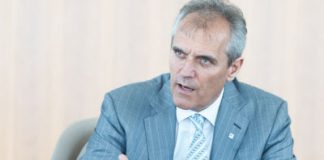 Zwischen Wachstum und Peak Demand Rainer Seele, CEO des österreichischen Öl- und Gaskonzerns OMV