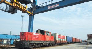 ÖBB: Handel auf Schiene Eurasische Eile: Für die 7.000 Kilometer-Strecke Xi'an - Budapest braucht der ÖBB-Containerzug nur zehn Tage.