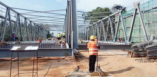 Stark in der Nische Österreich weltweit im Geschäft: Der Linzer Stahlbauer MCE wirkt aktuell bei einem Brückenprojekt in Sri Lanka mit.