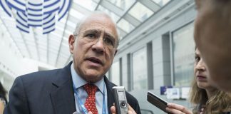 OECD: Entwicklung eingespart Enttäuscht zeigt sich OECD-Chef Ángel Gurría über die Knausrigkeit vieler Industrieländer wie Österreich.