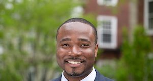 Marktschaffende Innovationen in Entwicklungsländern Efosa Ojomo, Clayton Christensen Institute for Disruptive Innovation