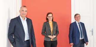 Eine neue Normalität für die Wirtschaft Norbert Haslacher, Mariana Kühnel, Stefan Krauter (v.l.n.r.)