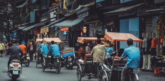 Präsenz statt Rückzug