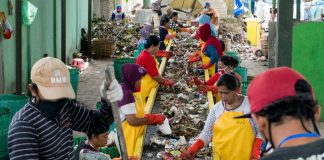 Gemeinsam gegen die Plastikflut Project STOP Fabrik