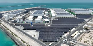 Frisches Wasser aus dem Meer